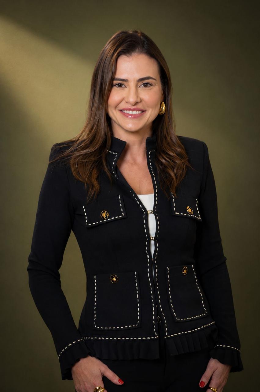 Dra. Natássia Calixto, ginecologista e obstetra